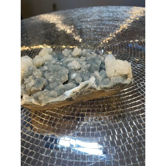 Clear Blue Apophyllite Crystal Cluzer with druzy blue standing crystal ~1.5 lb - Picture 11 of 16